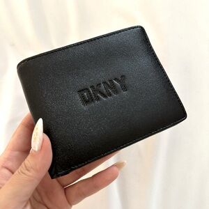 New DKNY Bifold Black Leather wallet